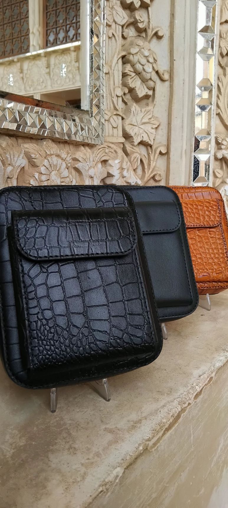 چرم طبیعی دست دوز 